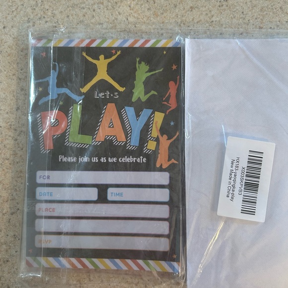 BIRTHDAY INVITATIONS - Picture 1 of 2